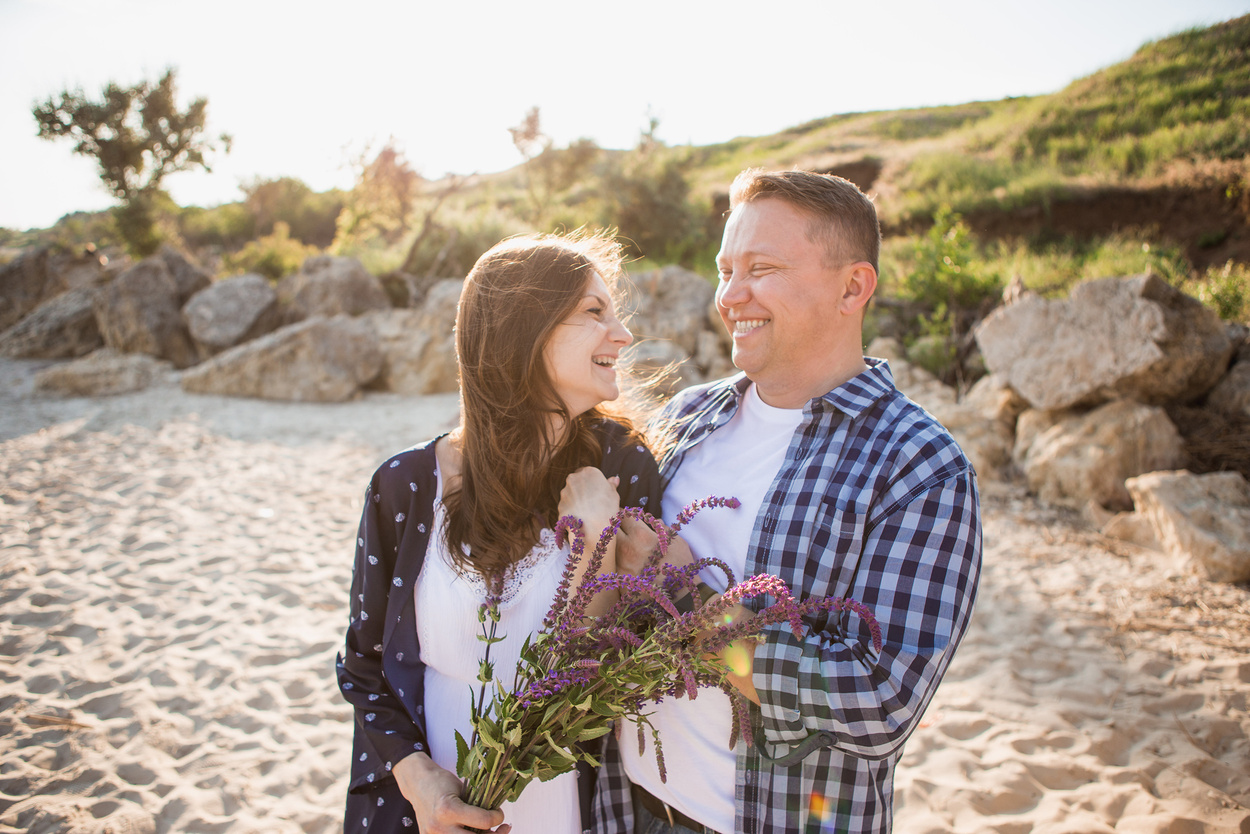 Couple in love is 35-40 years old